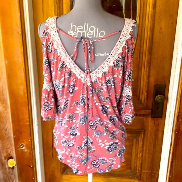 ⚡️⚡️5/$20 ⚡️⚡️ 💕Always Indigo Boho Floral top💕 - Picture 6 of 7